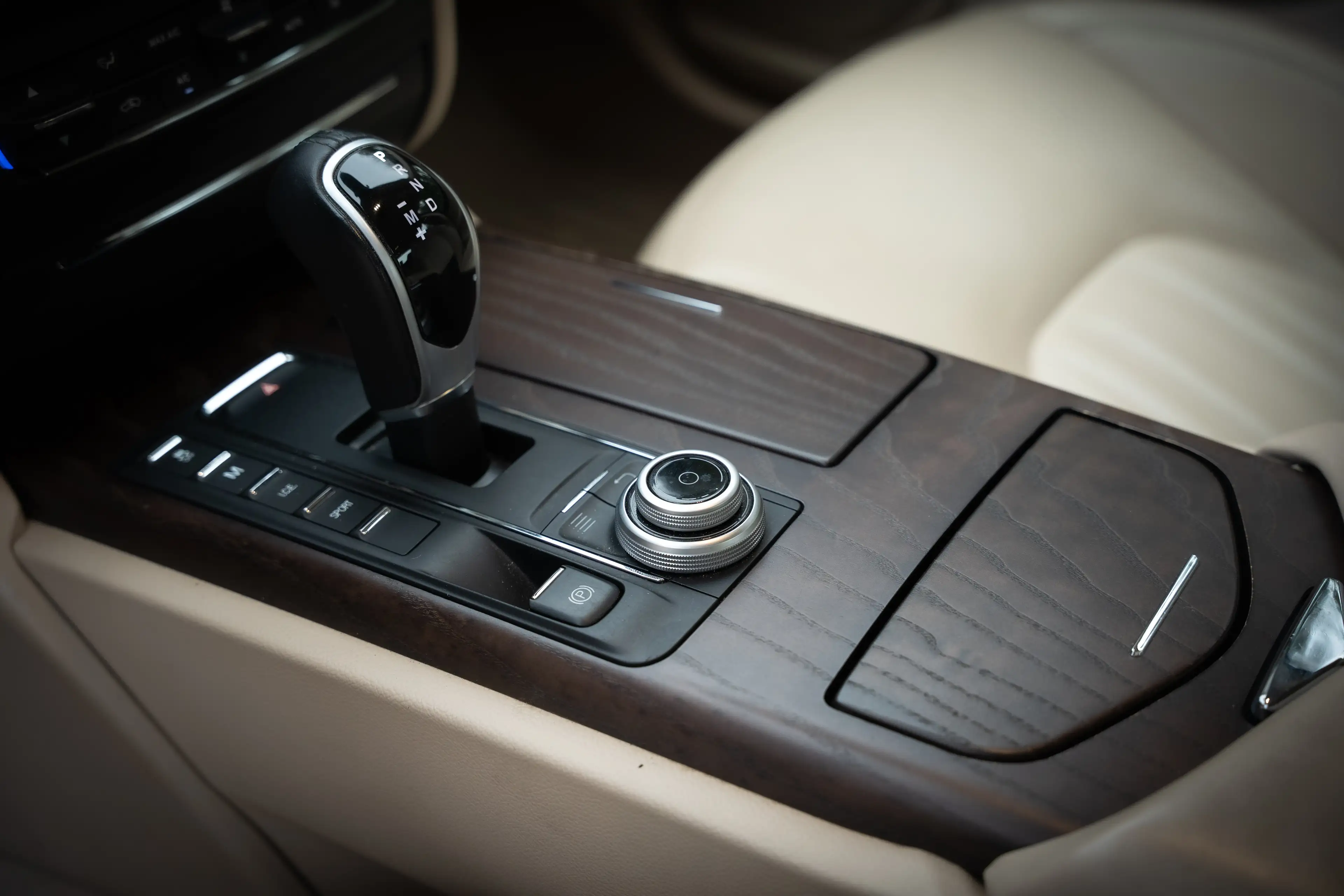 Maserati Ghibli Ghibli 3.0 V6 — photo 9