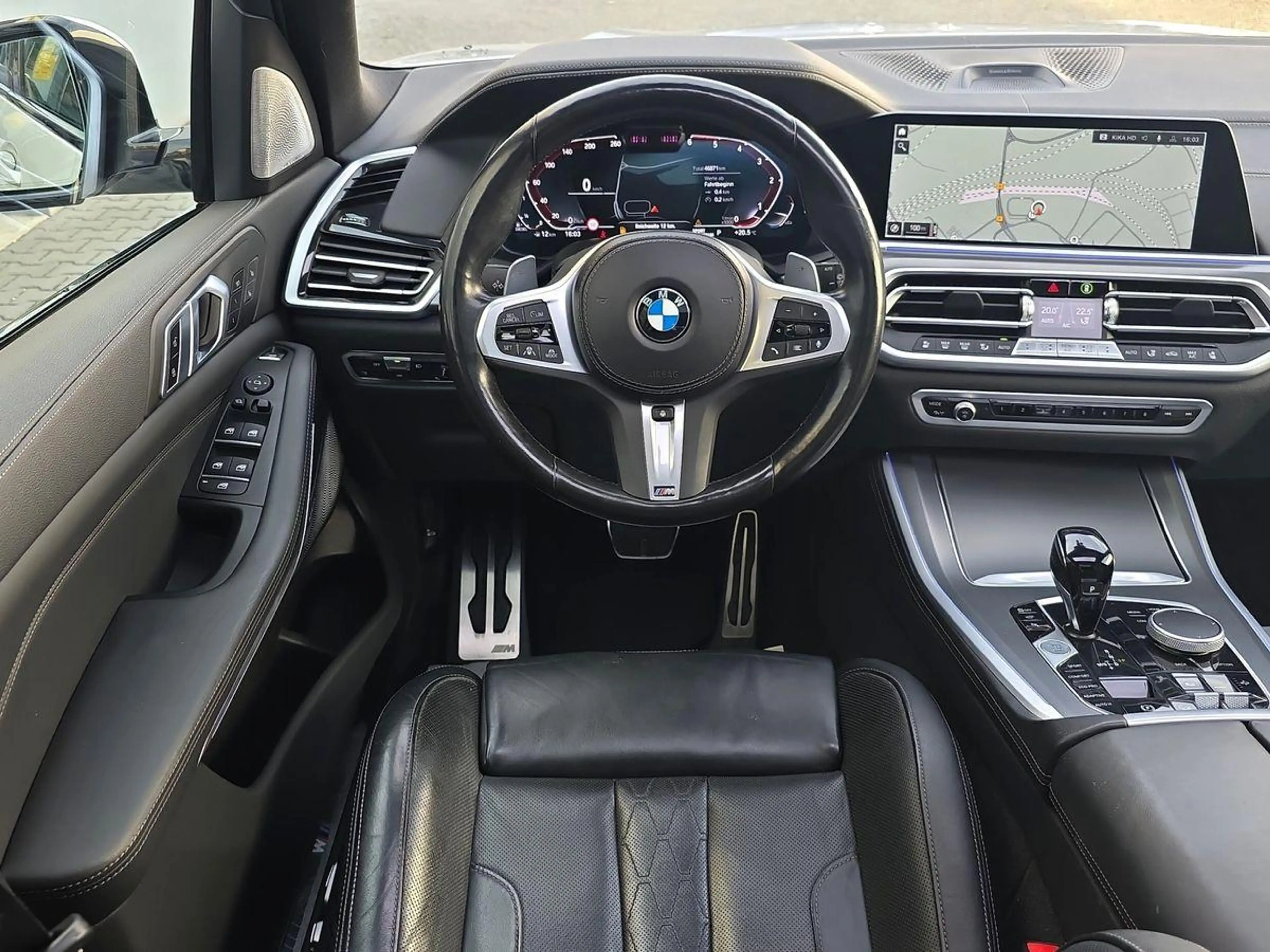 BMW X5 40d xDri M-Sport 7SITZ STNDHZ PANO AHK B&W 360° — photo 15