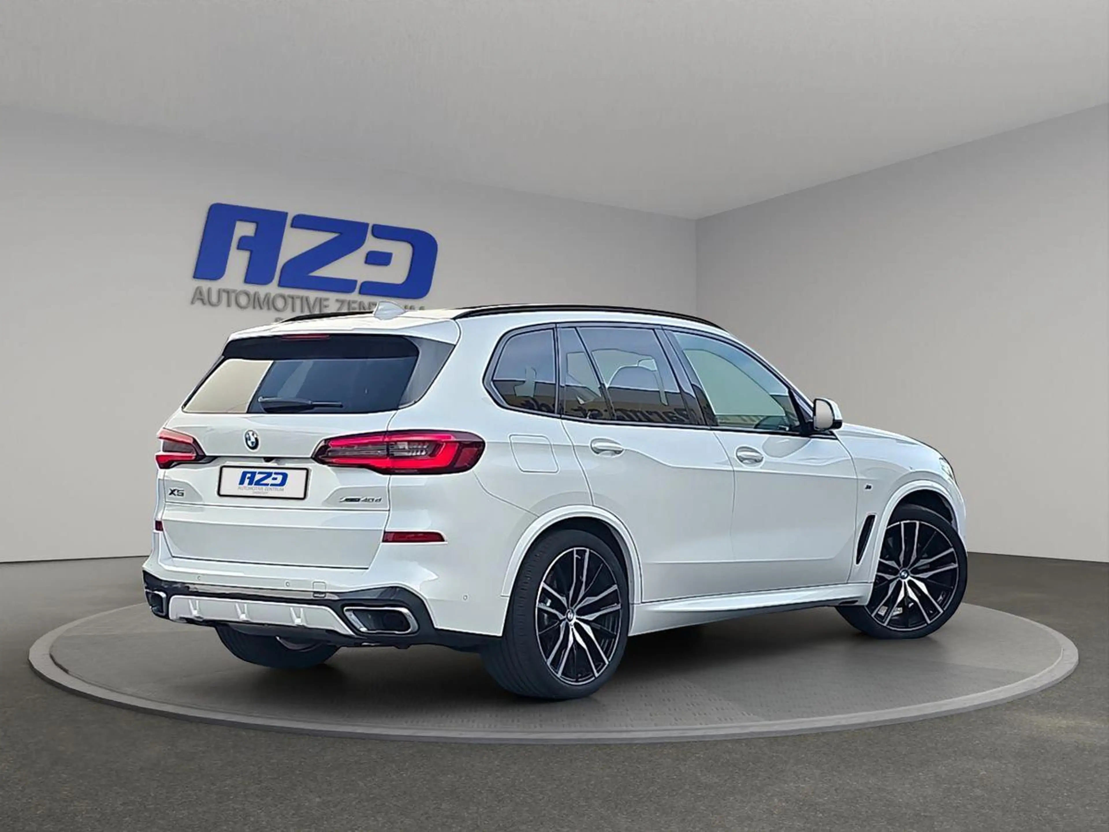 BMW X5 40d xDri M-Sport 7SITZ STNDHZ PANO AHK B&W 360° — photo 5