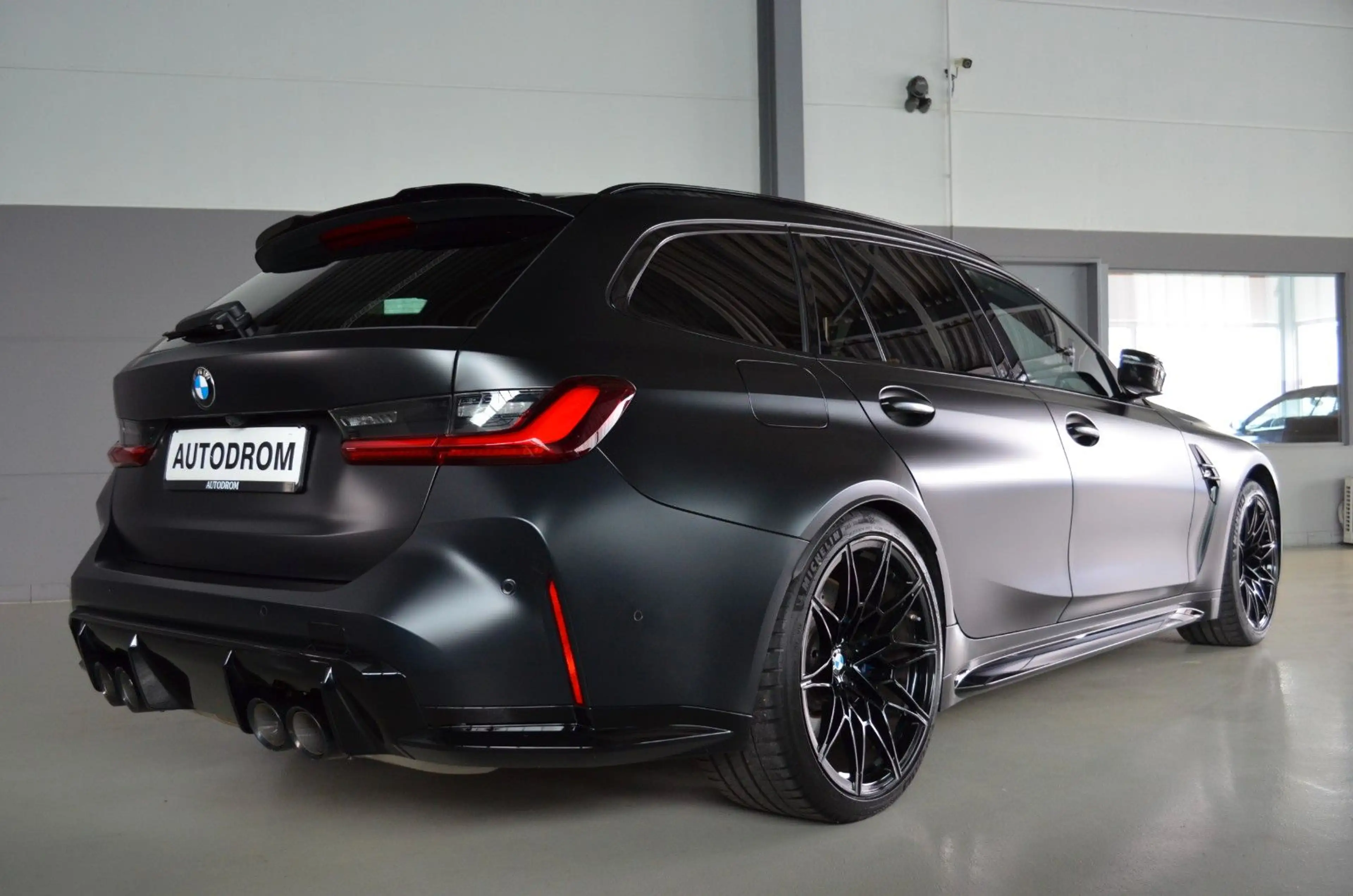 BMW M3 Touring xDrive Competition Laser/Widescreen — photo 6