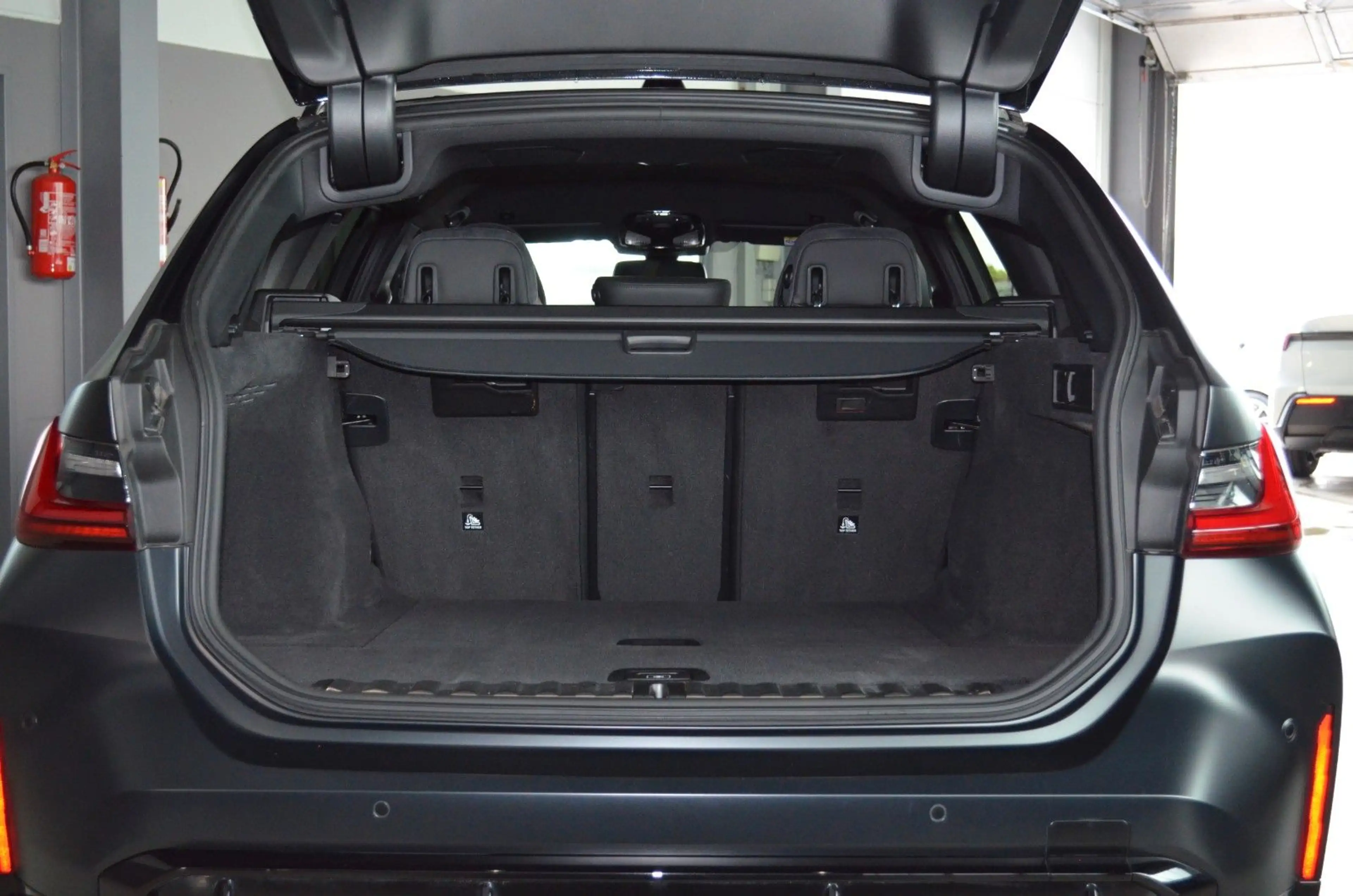 BMW M3 Touring xDrive Competition Laser/Widescreen — photo 12