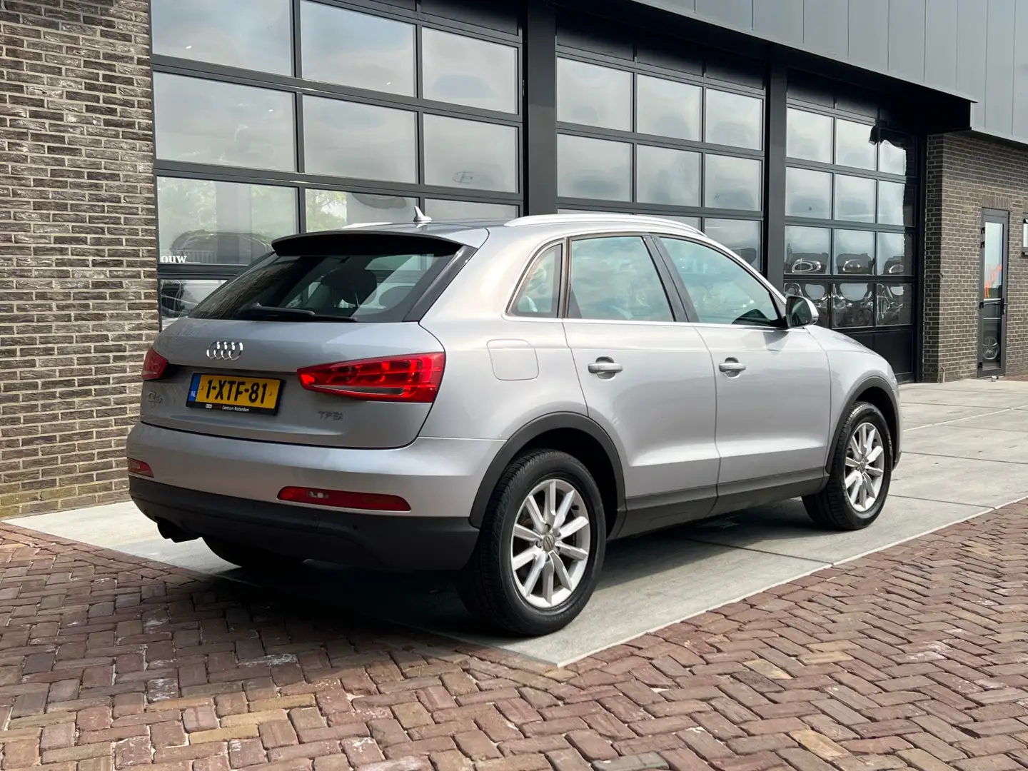 Audi Q3 1.4 TFSI Pro Line | Autm | Navi | Clima | Cruise | Grijs - 2
