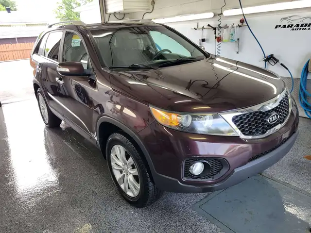 Kia Sorento 2011 — photo 2