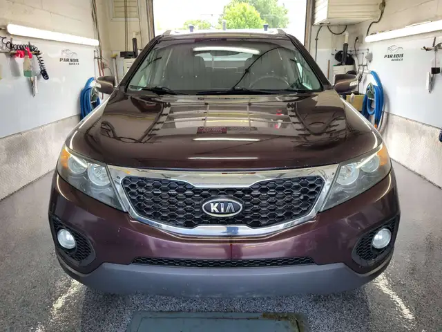 Kia Sorento 2011 — photo 3