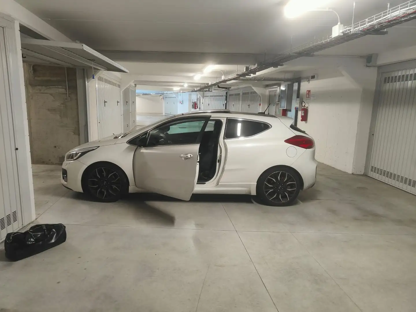 Kia Ceed / cee'd pro ceed II 2012 Pro-Ceed 1.6 t-gdi GT 1st edition Bianco - 1