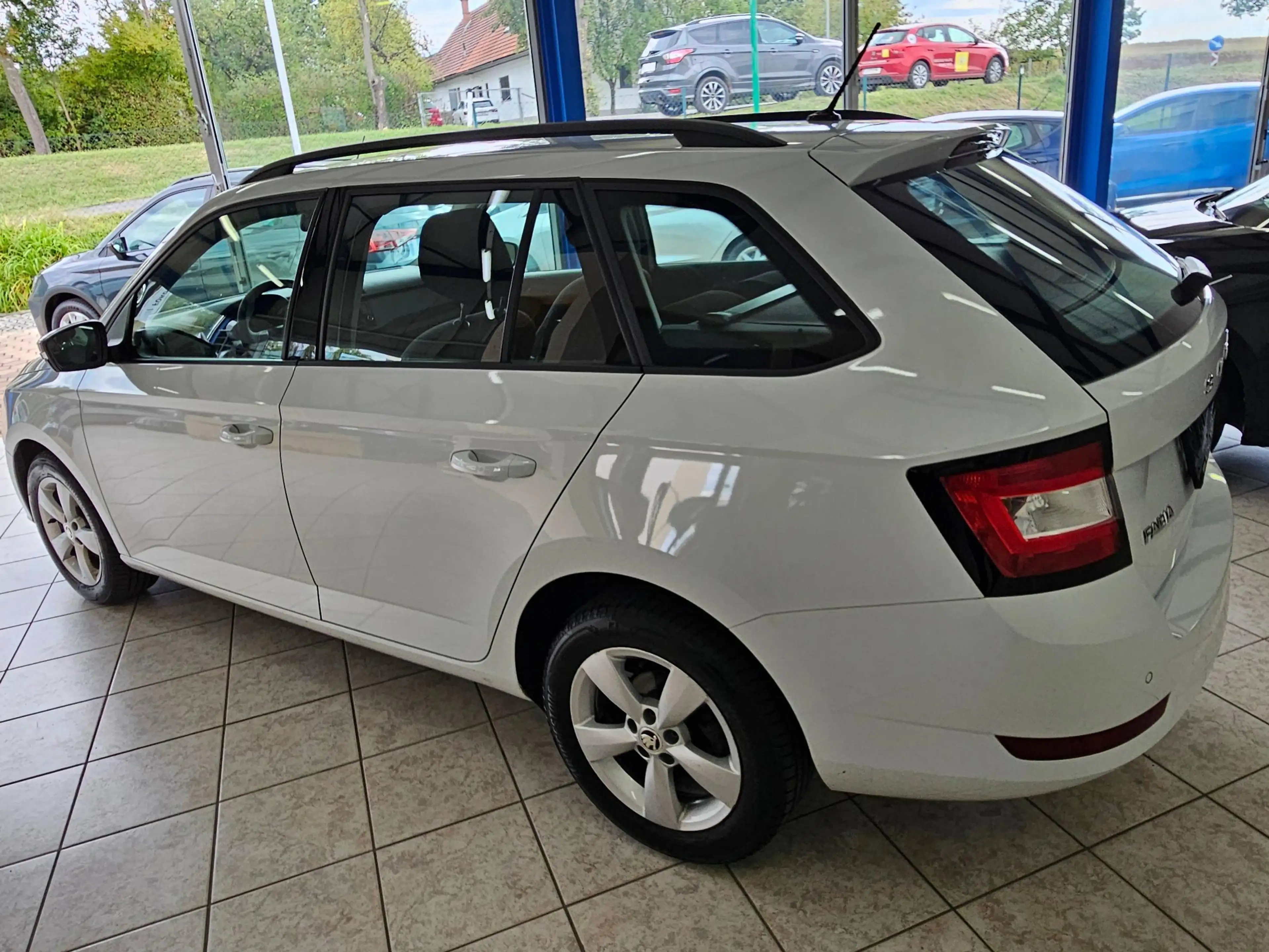 Skoda Fabia Active — photo 5