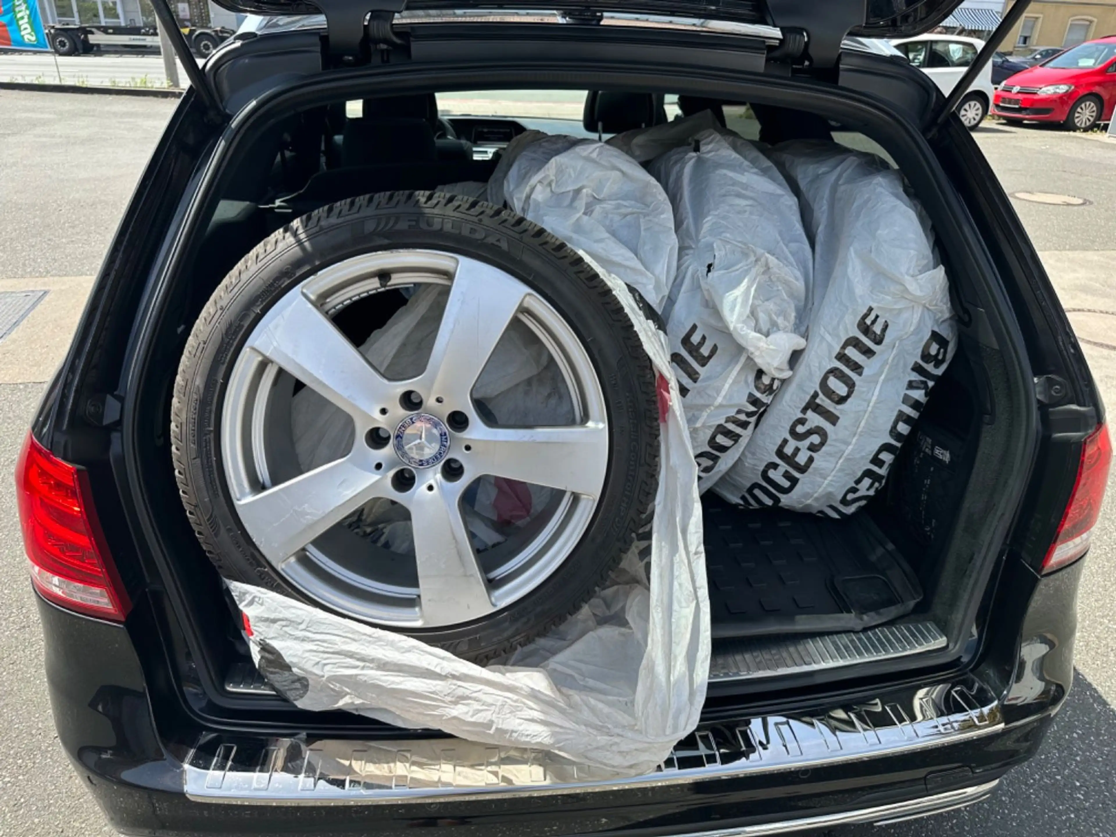Mercedes-Benz E 220 E -Klasse T-Modell E 220 CDI  AMG Line — photo 14