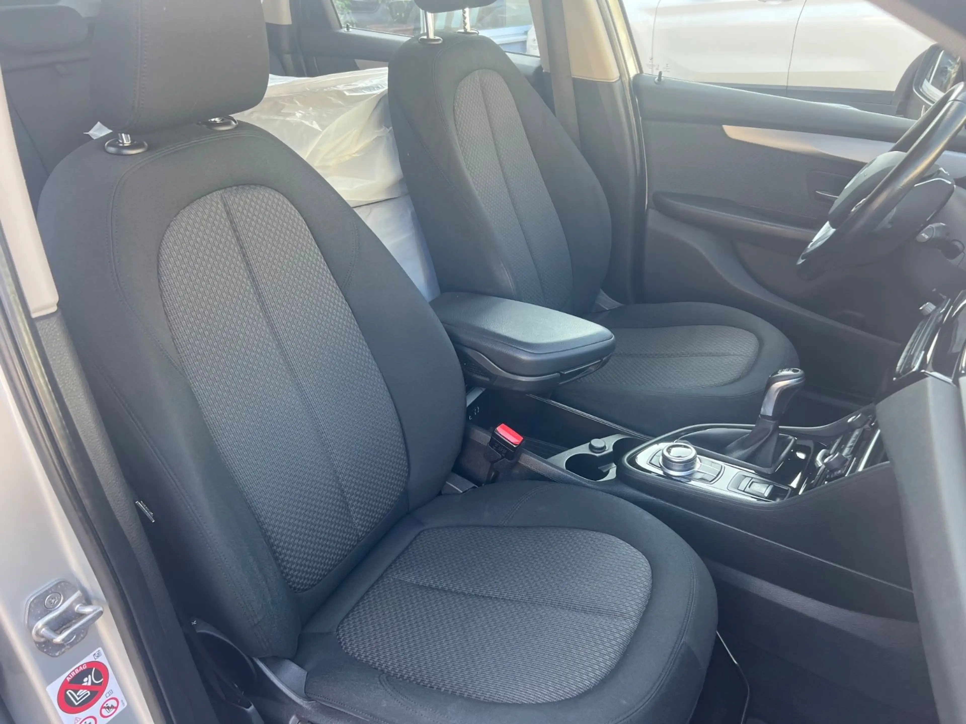 BMW 218 2 Active Tourer 218 i Advantage — photo 8