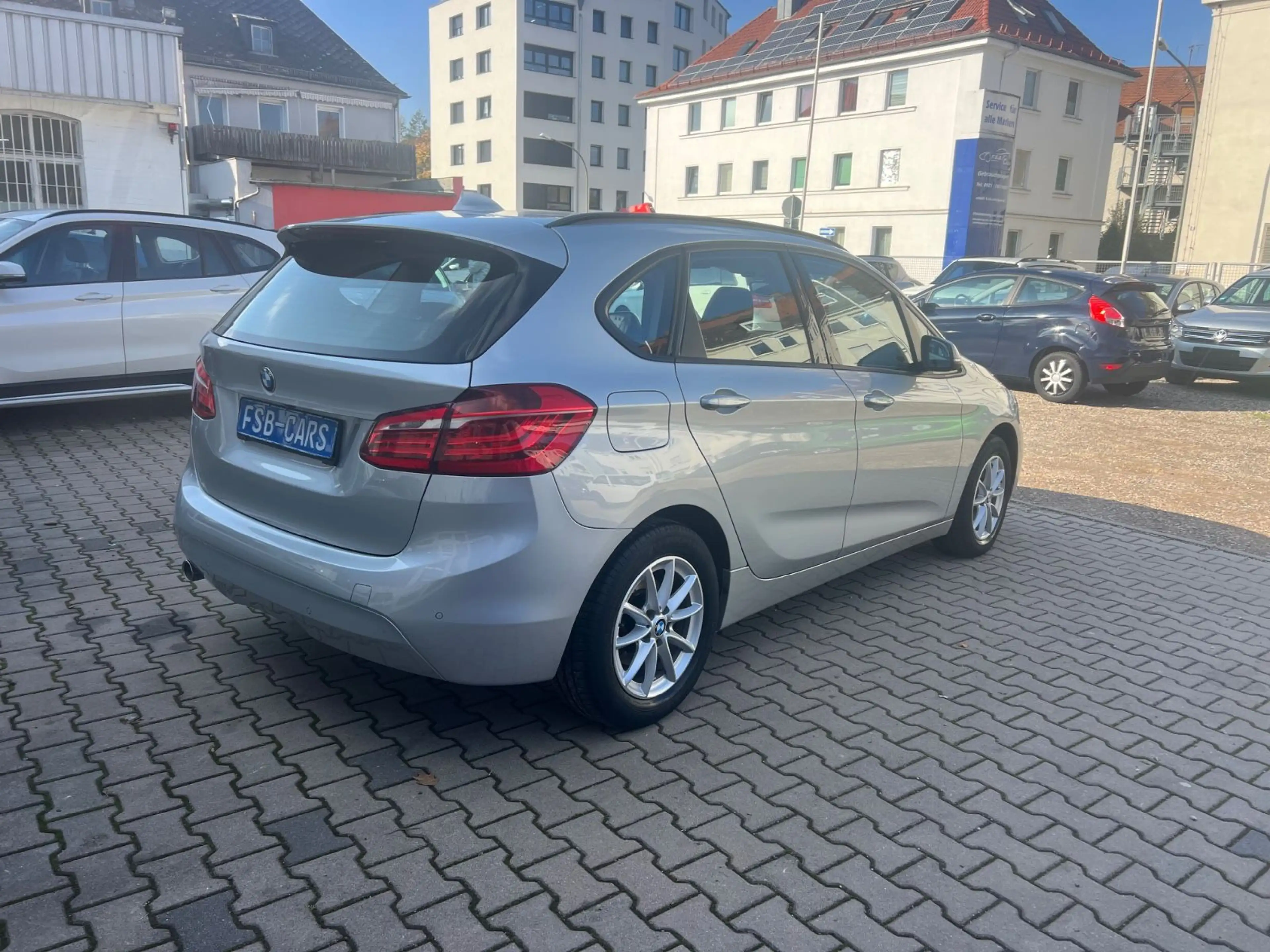 BMW 218 2 Active Tourer 218 i Advantage — photo 4