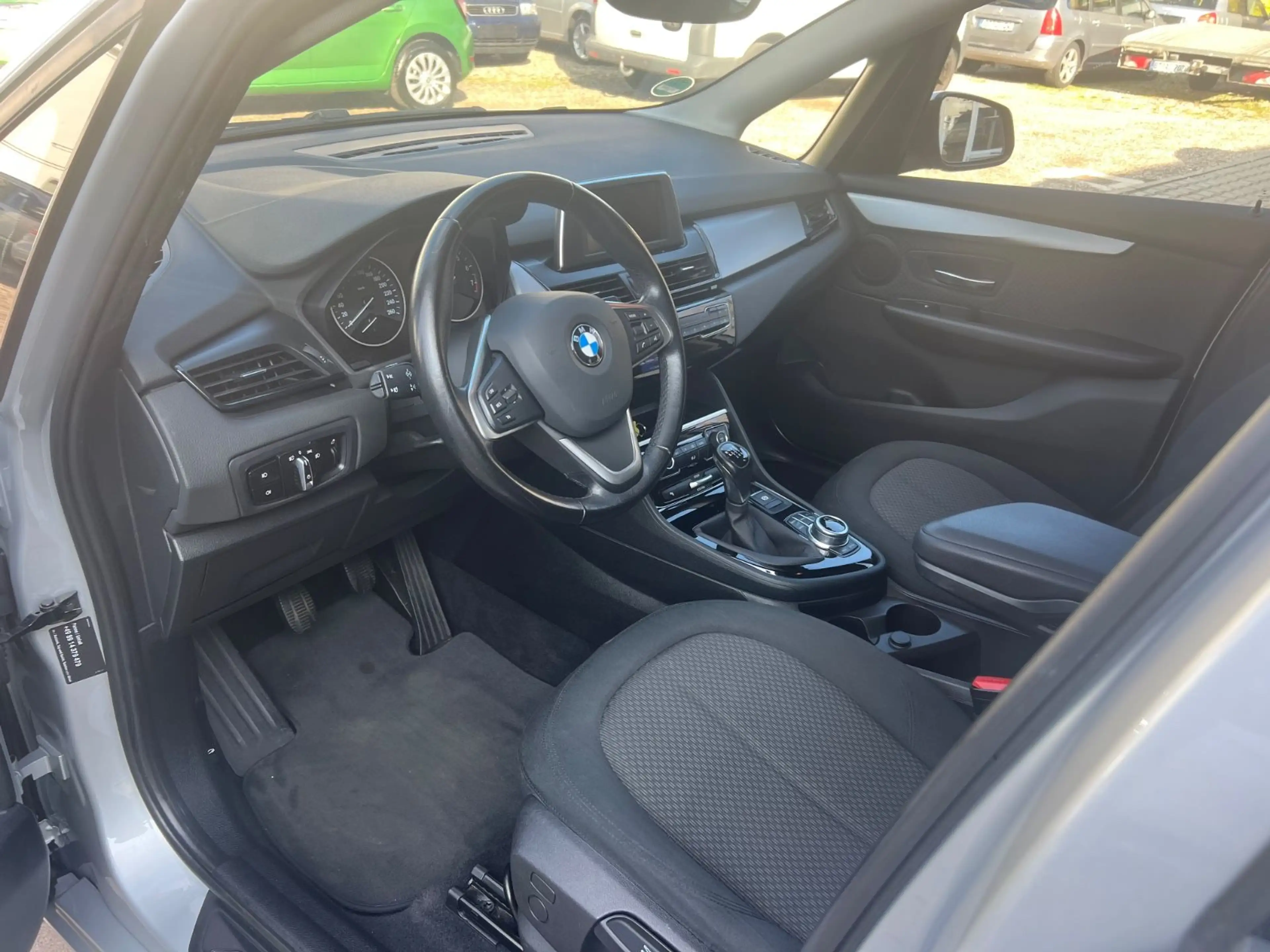 BMW 218 2 Active Tourer 218 i Advantage — photo 12