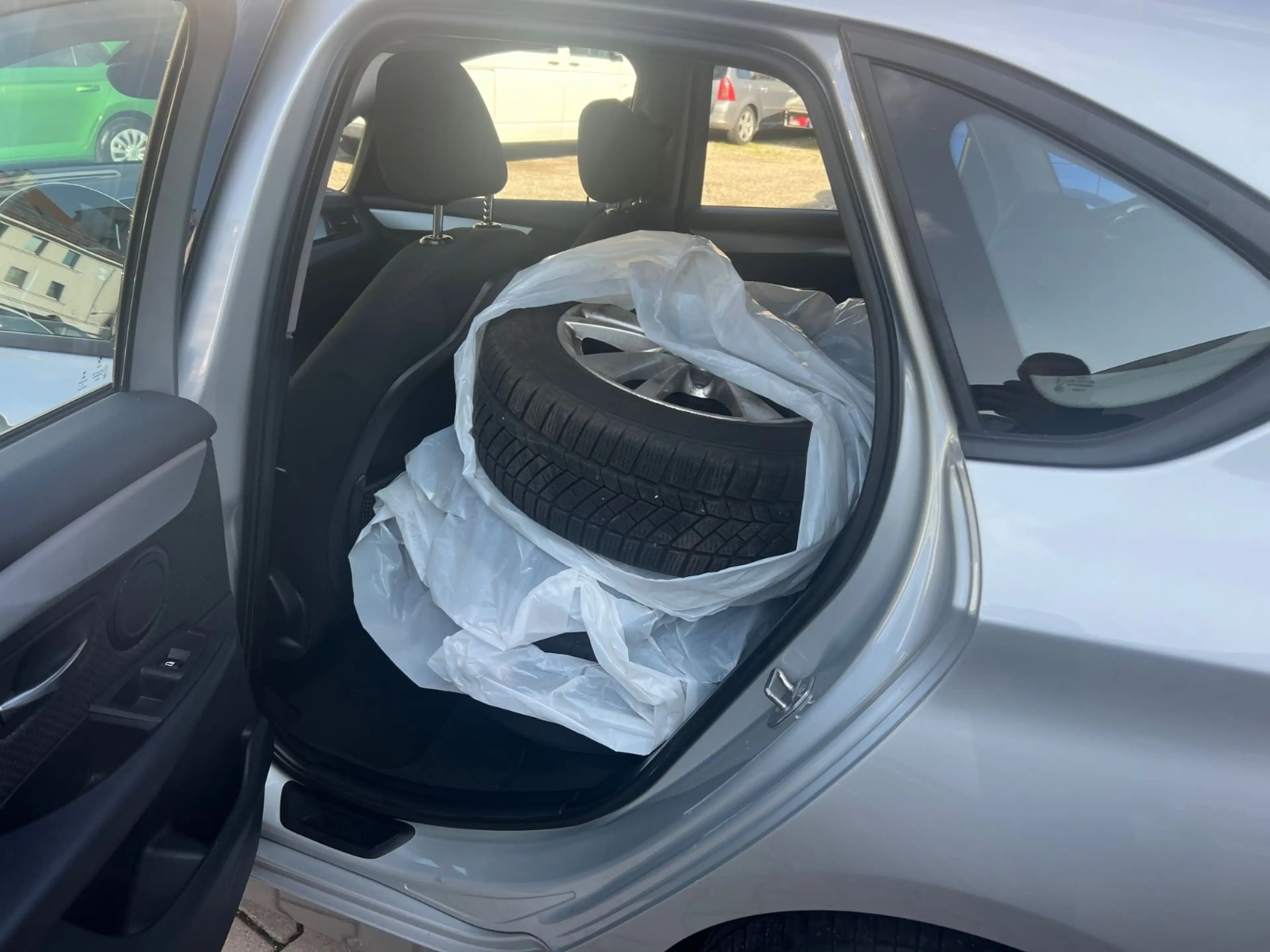 BMW 218 2 Active Tourer 218 i Advantage — photo 11