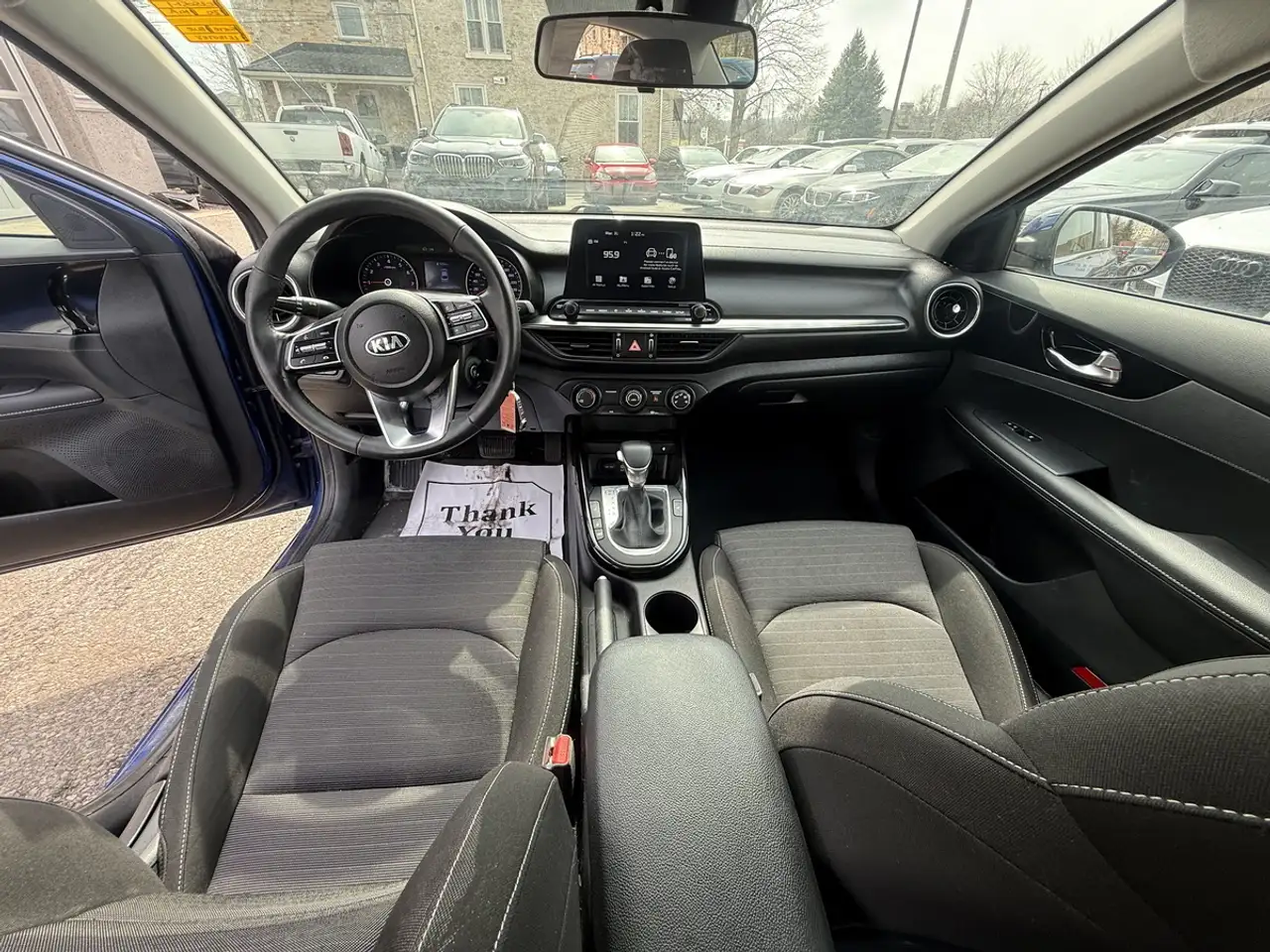 Kia Forte снимка Kia Forte