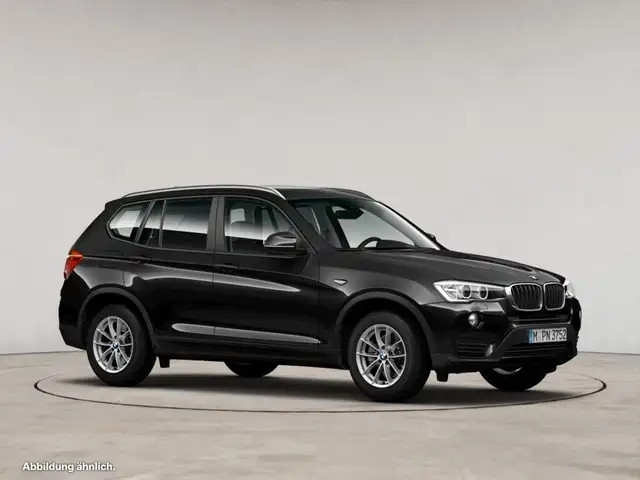 BMW X3 view 9