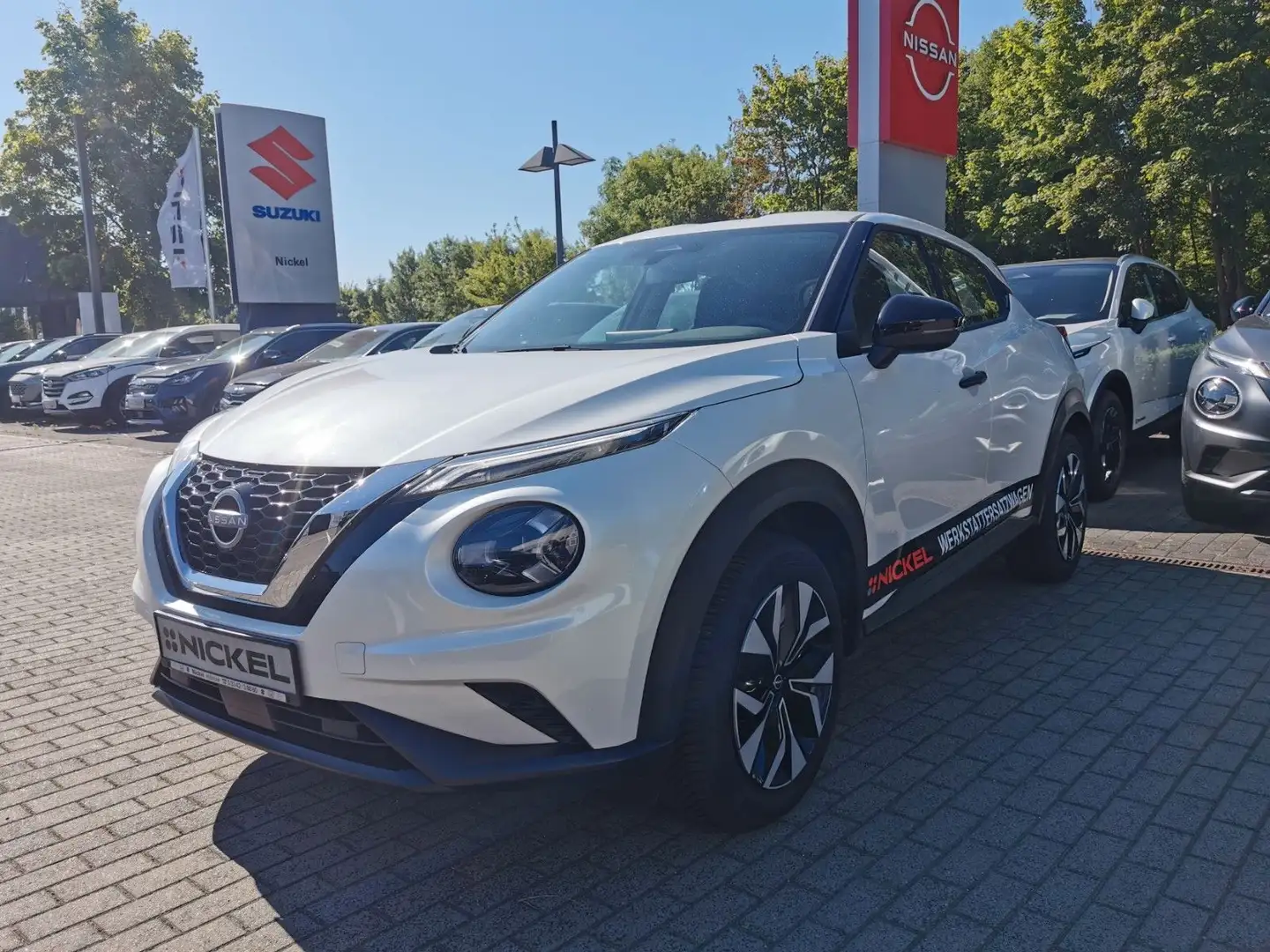 Nissan Juke 1.0 DIG-T ACENTA Biały - 1