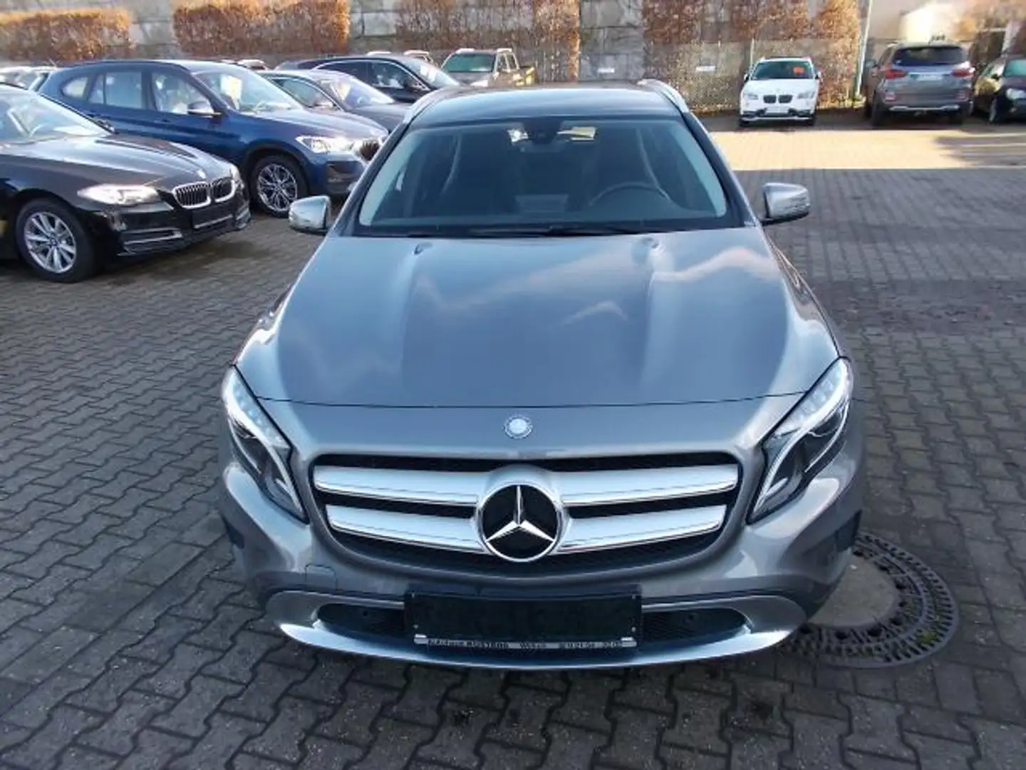 Mercedes-Benz GLA 200 BiXenon, Park Ass, zus. Alu WR Grigio - 2