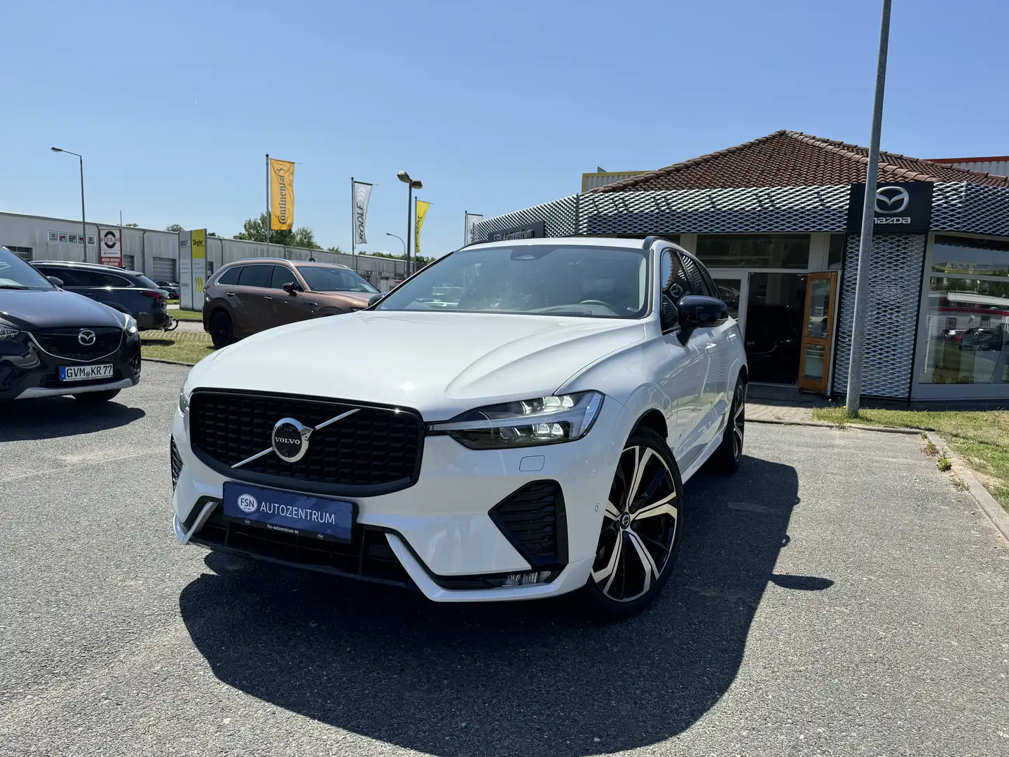 Volvo XC60 Ultra B5 AWD Dark LED 360° Kamera Wit - 1