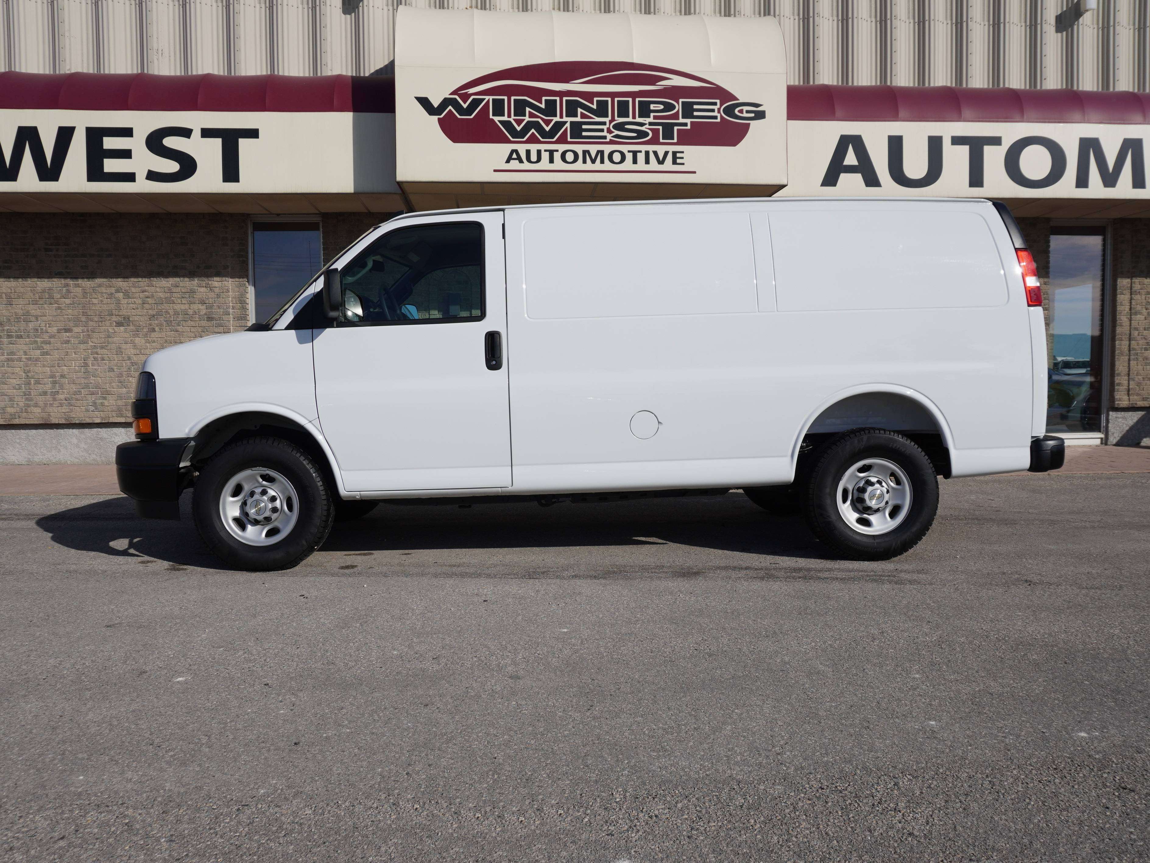 2025 Chevrolet Express 2500 Cargo Van