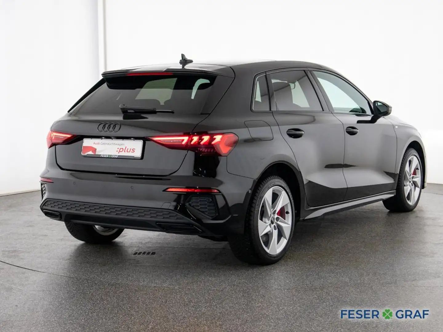 Audi A3 45 TFSI e S line S tronic Pano/ B&O Noir - 2