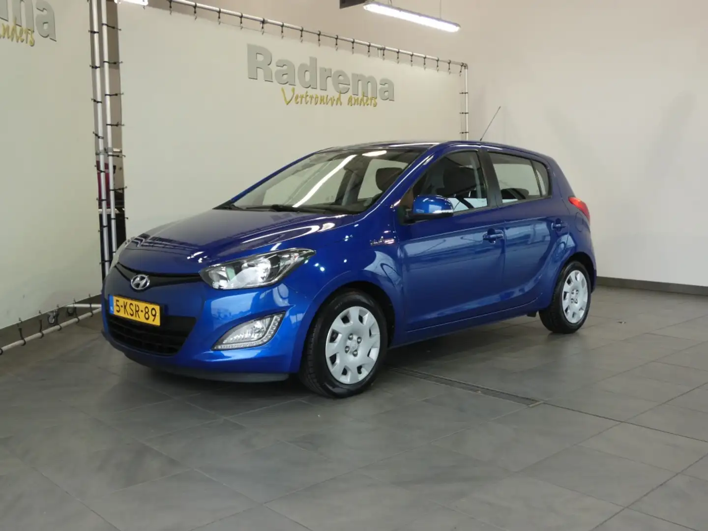 Hyundai i20 1.2i i-Motion Bleu - 1