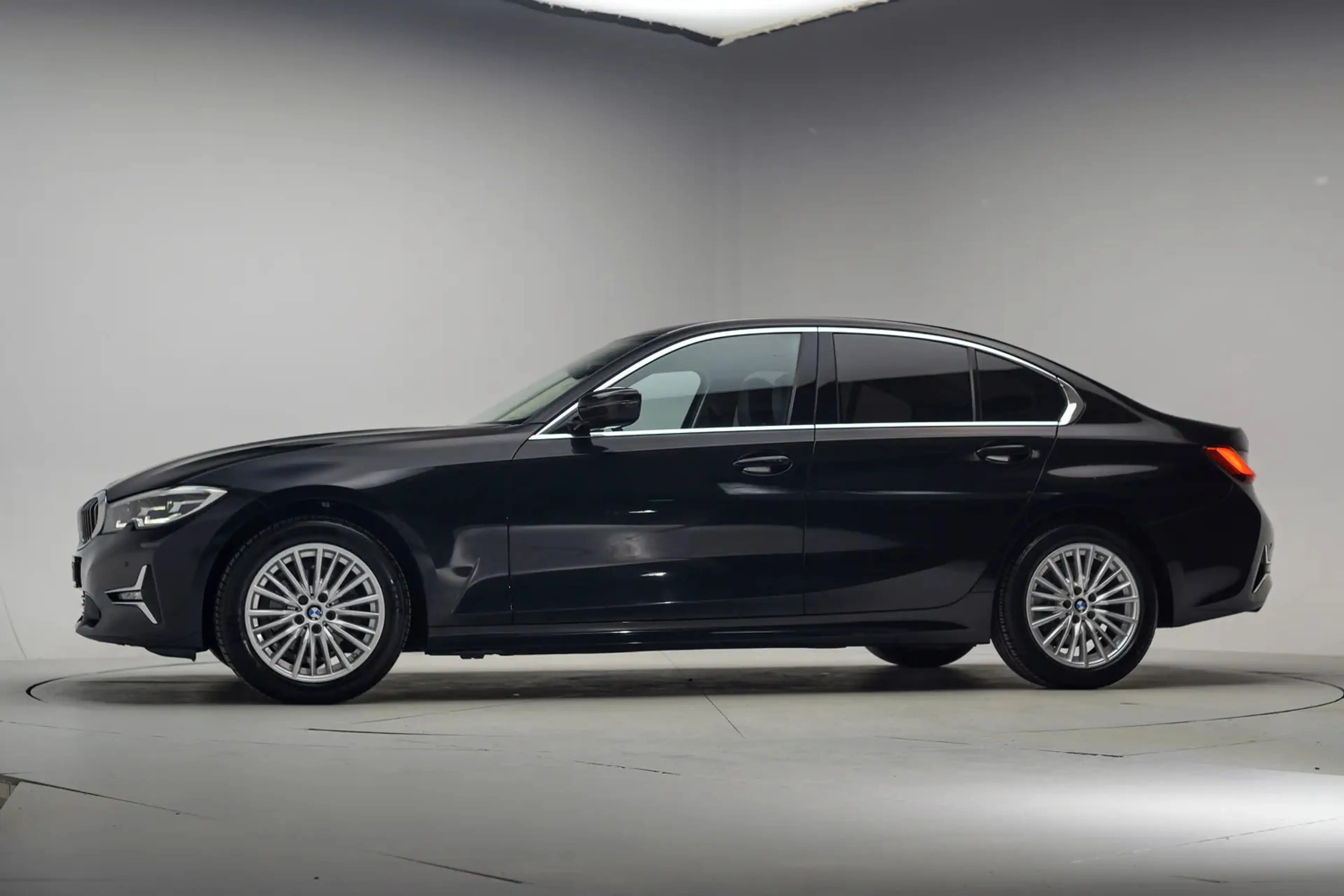 BMW 318 3-serie 318i High Executive Edition Aut. [ Leder S — photo 2