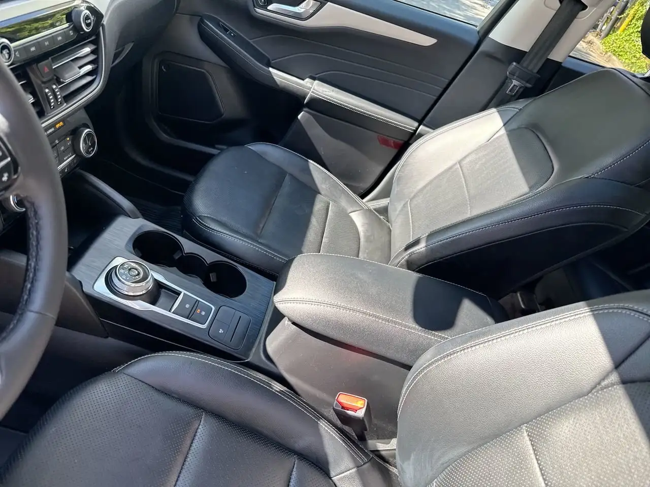 Ford Escape photo Ford Escape