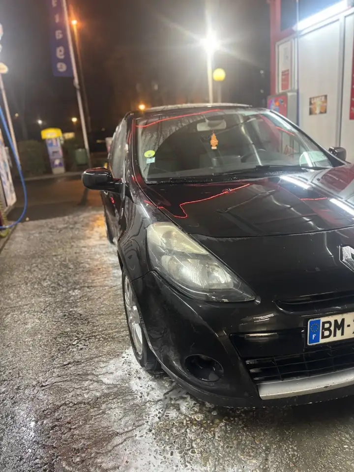 Renault Clio III dCi 105 eco2 SL XV De France Euro 5