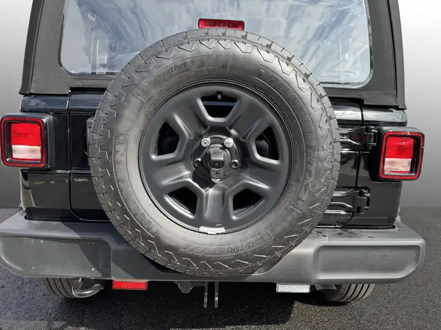 Jeep Wrangler view 7