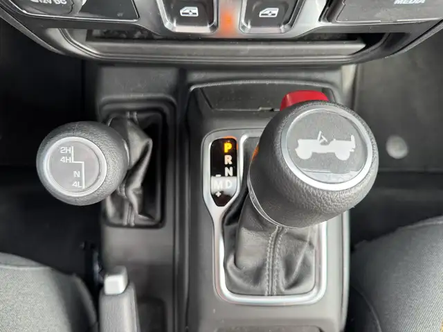 Jeep Wrangler view 18