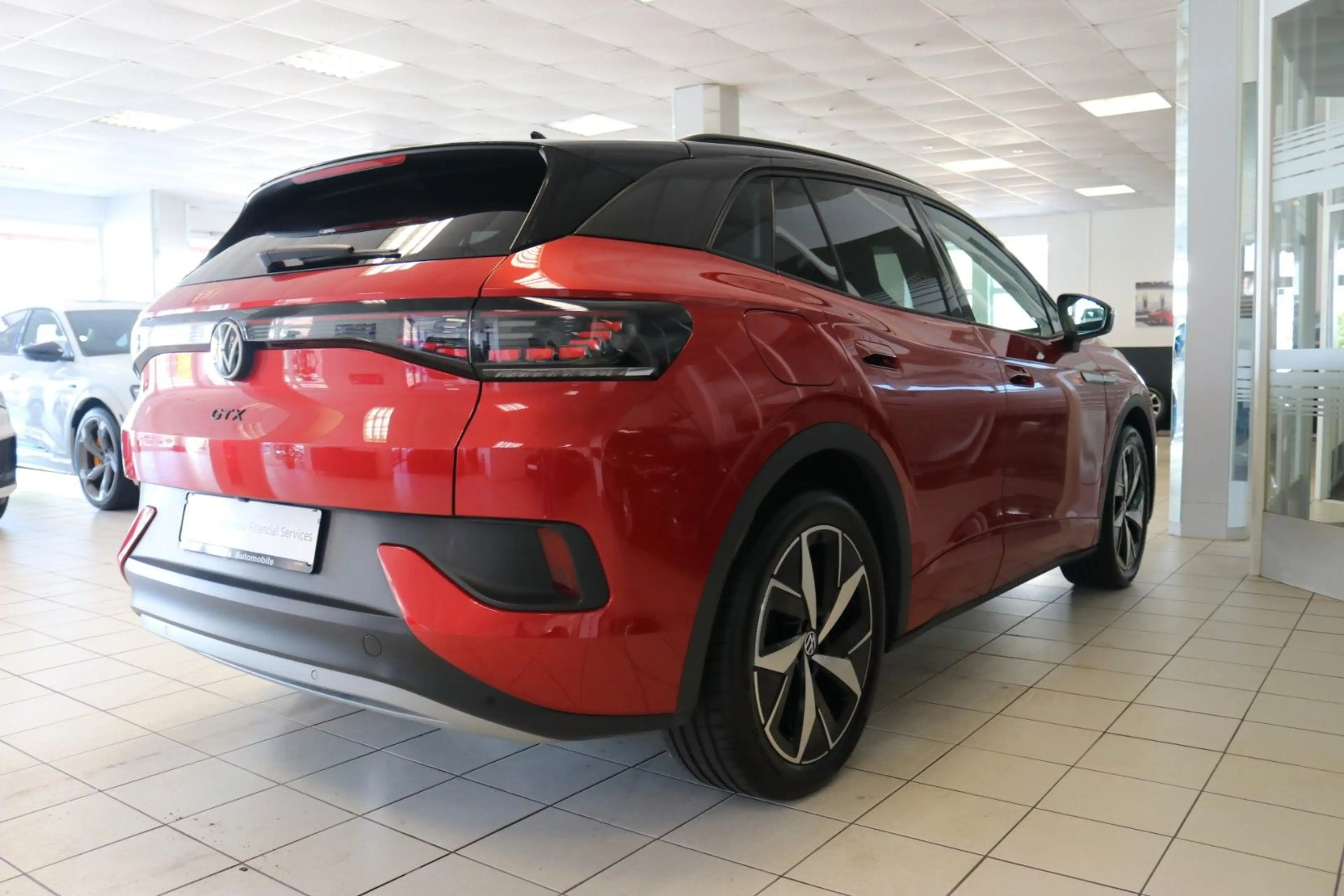 Volkswagen ID.4 GTX 220 kW 4M Memory STHZ Pano HUD 360° — photo 8