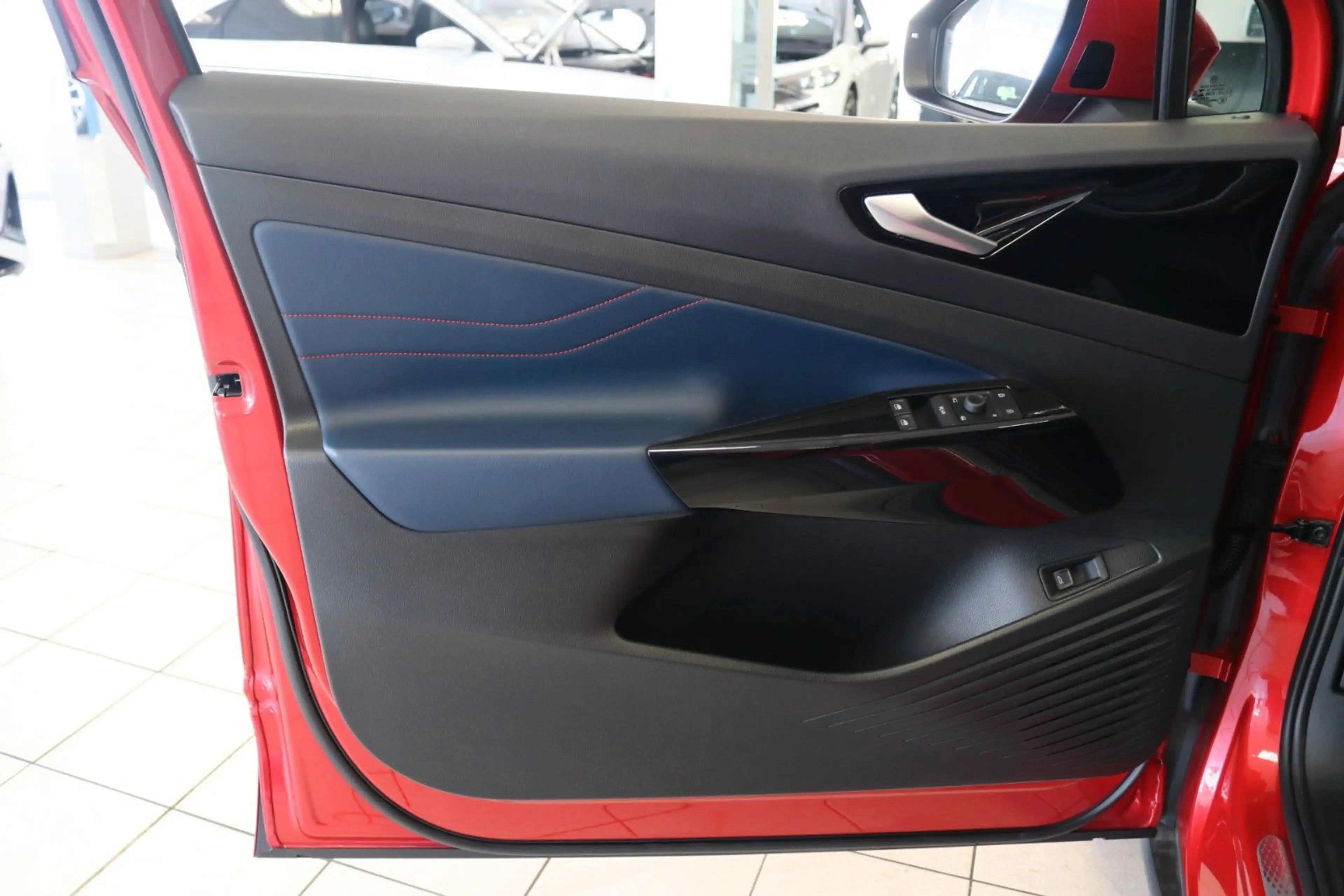 Volkswagen ID.4 GTX 220 kW 4M Memory STHZ Pano HUD 360° — photo 15