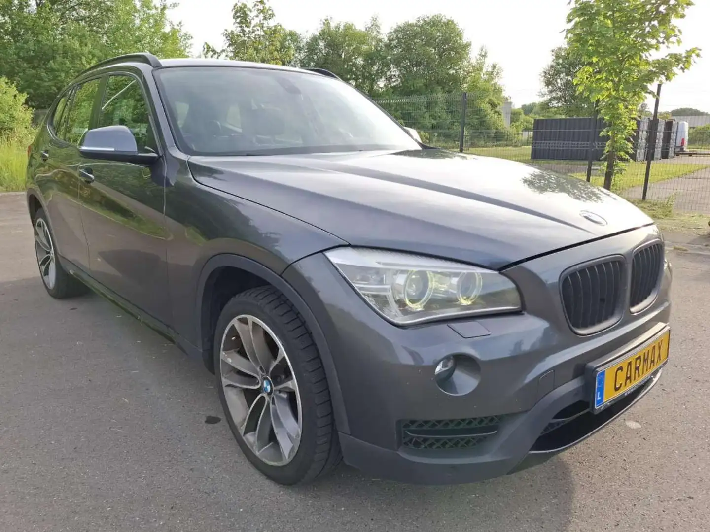 BMW X1 2.0d 184 XDrive SportLine Gris - 1