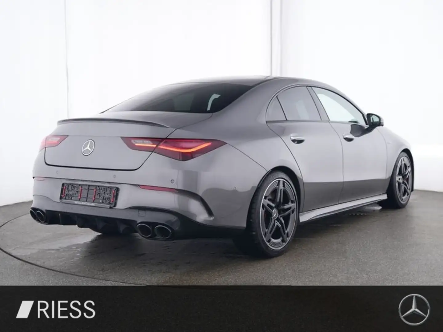 Mercedes-Benz CLA 45 AMG S 4M Night Prem Plus Distr Perf Sitz Grau - 2