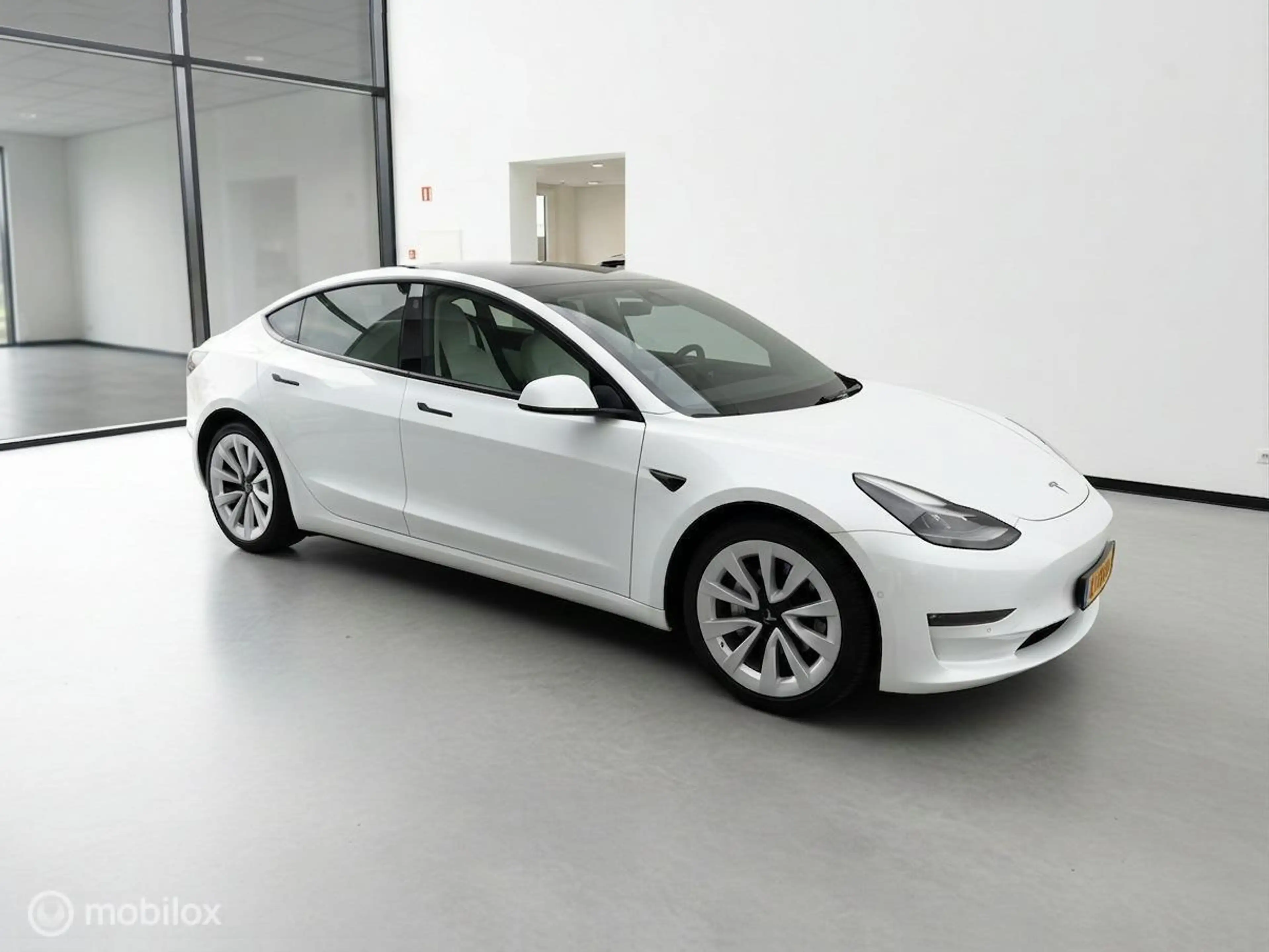 Tesla Model 3 Long Range AWD 75kWh | 351PK | SOH 90% MOBA | Wit — photo 8