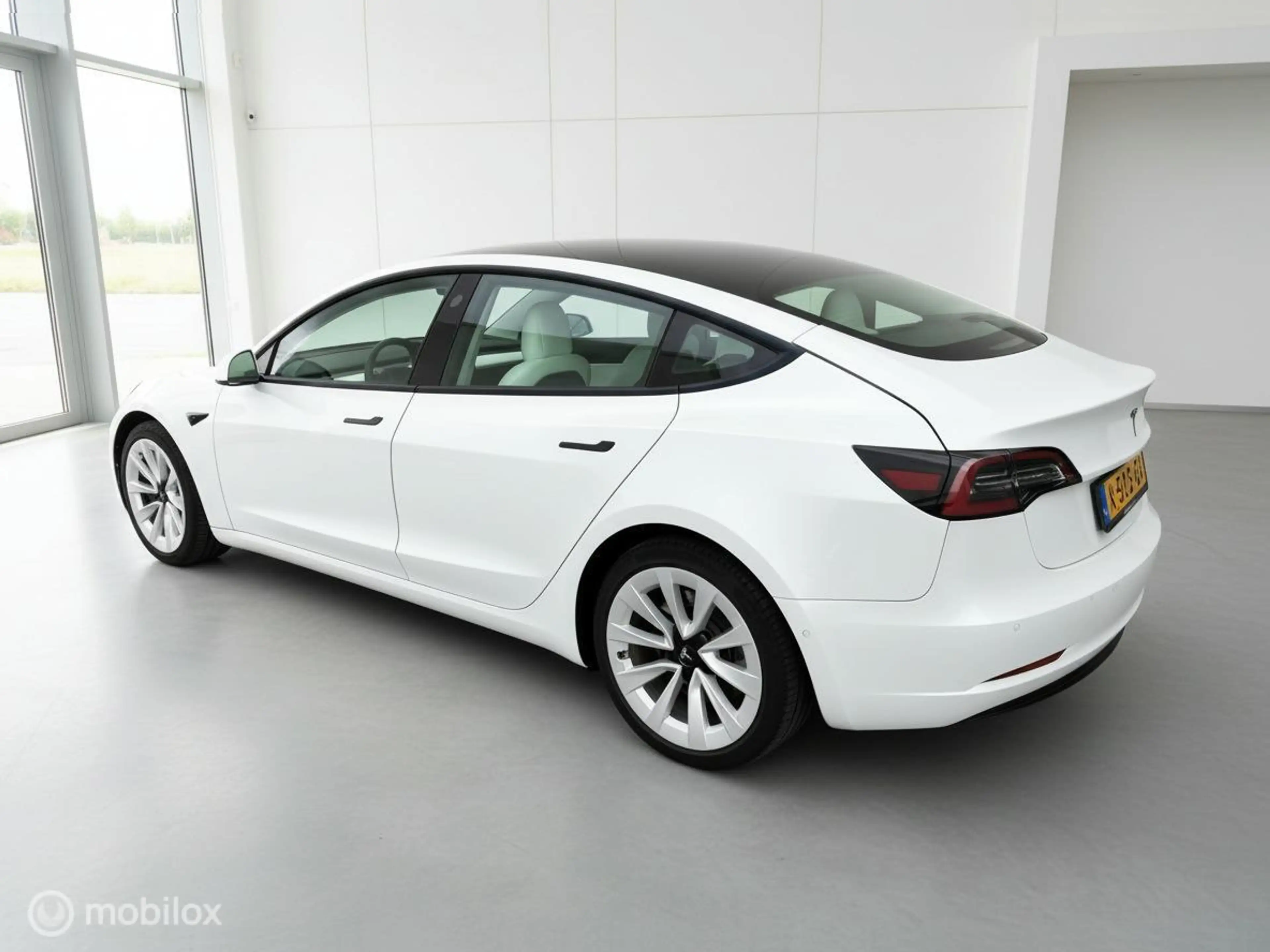 Tesla Model 3 Long Range AWD 75kWh | 351PK | SOH 90% MOBA | Wit — photo 4