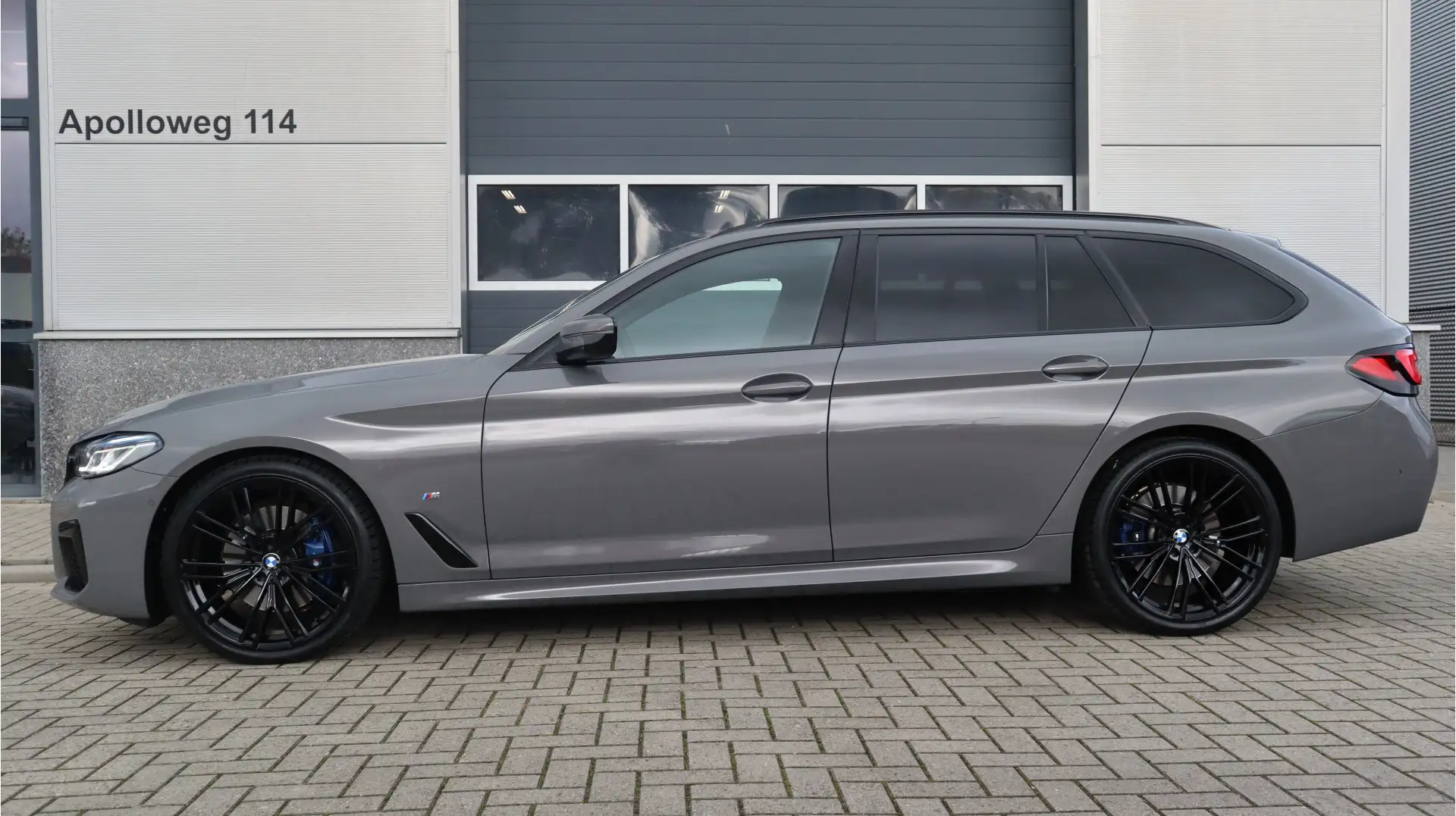 BMW 530 5-serie Touring 530i High Executive M-Sport 20inch Grigio - 2