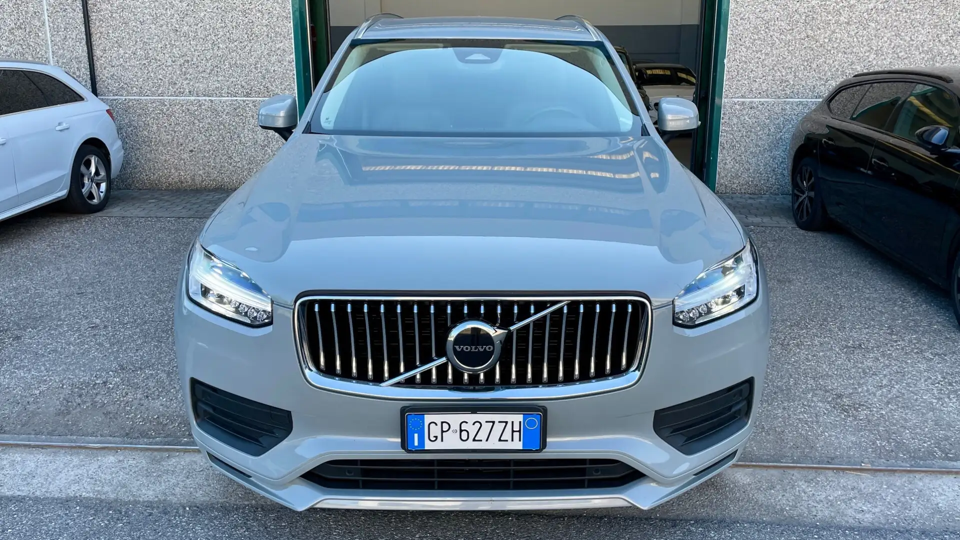 Volvo XC90 XC90 B5 (d) AWD automatico 7 posti Ultimate Bright Blu/Azzurro - 2