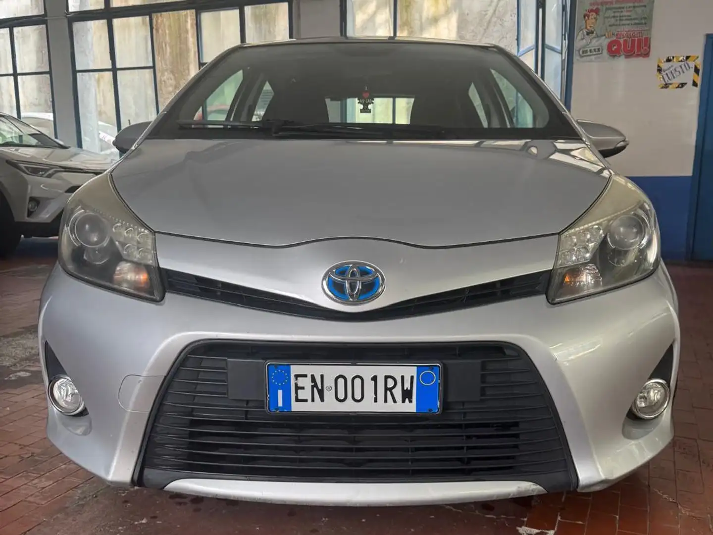 Toyota Yaris Yaris 5p 1.5h Lounge+ - 1