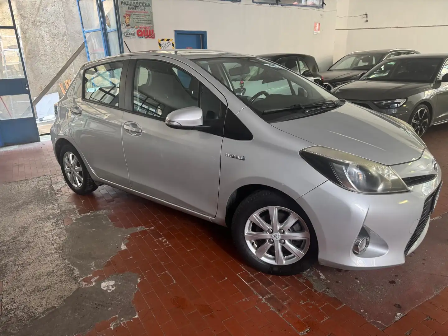 Toyota Yaris Yaris 5p 1.5h Lounge+ - 2