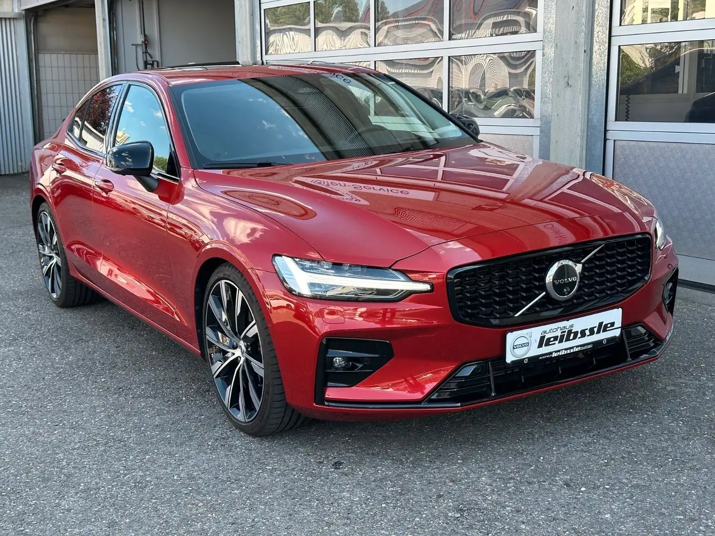 Volvo S60 B5 Ultimate Dark AWD-B&W-360°-Massage-Nappa Rood - 1