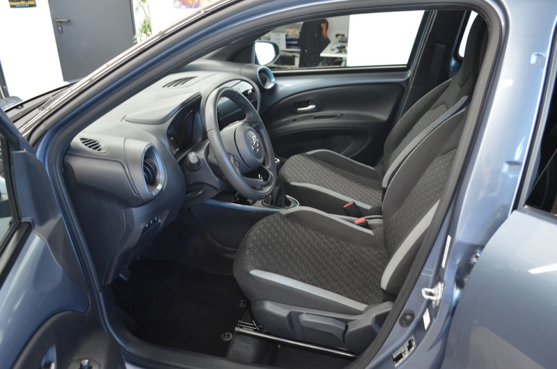 Toyota Aygo X Teamplayer*SHZ*BI-TONE*RÜCKFAHRKAMERA — photo 13