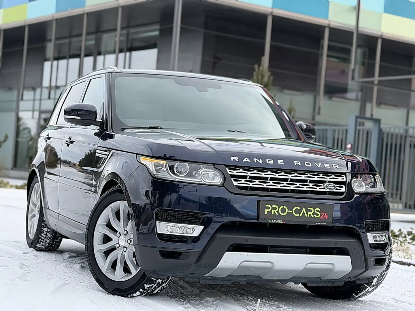 Land Rover Range Rover Sport 3,0 TDV6 HSE Dynamic Blau - 1