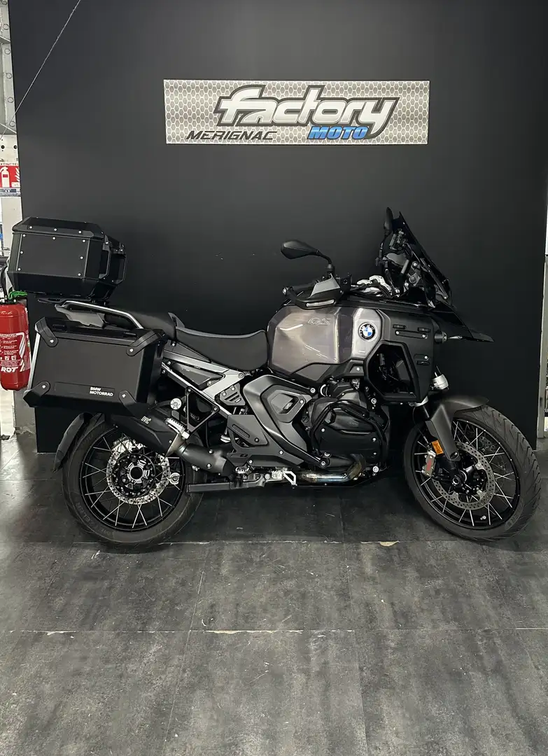 BMW R 1 Чорний - 1