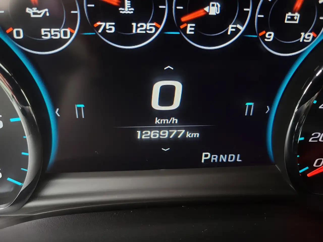 GMC Yukon снимка GMC Yukon
