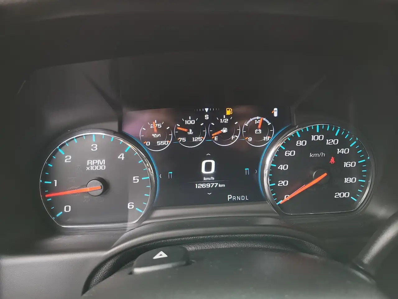 GMC Yukon снимка GMC Yukon