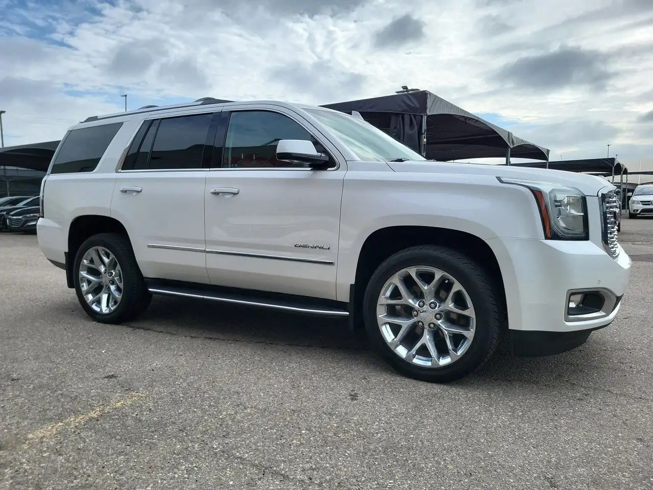 GMC Yukon снимка GMC Yukon