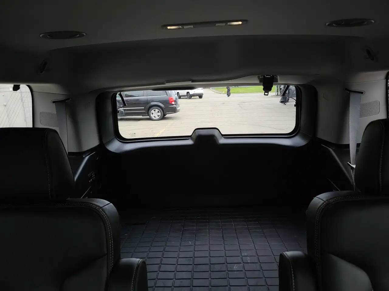 GMC Yukon снимка GMC Yukon