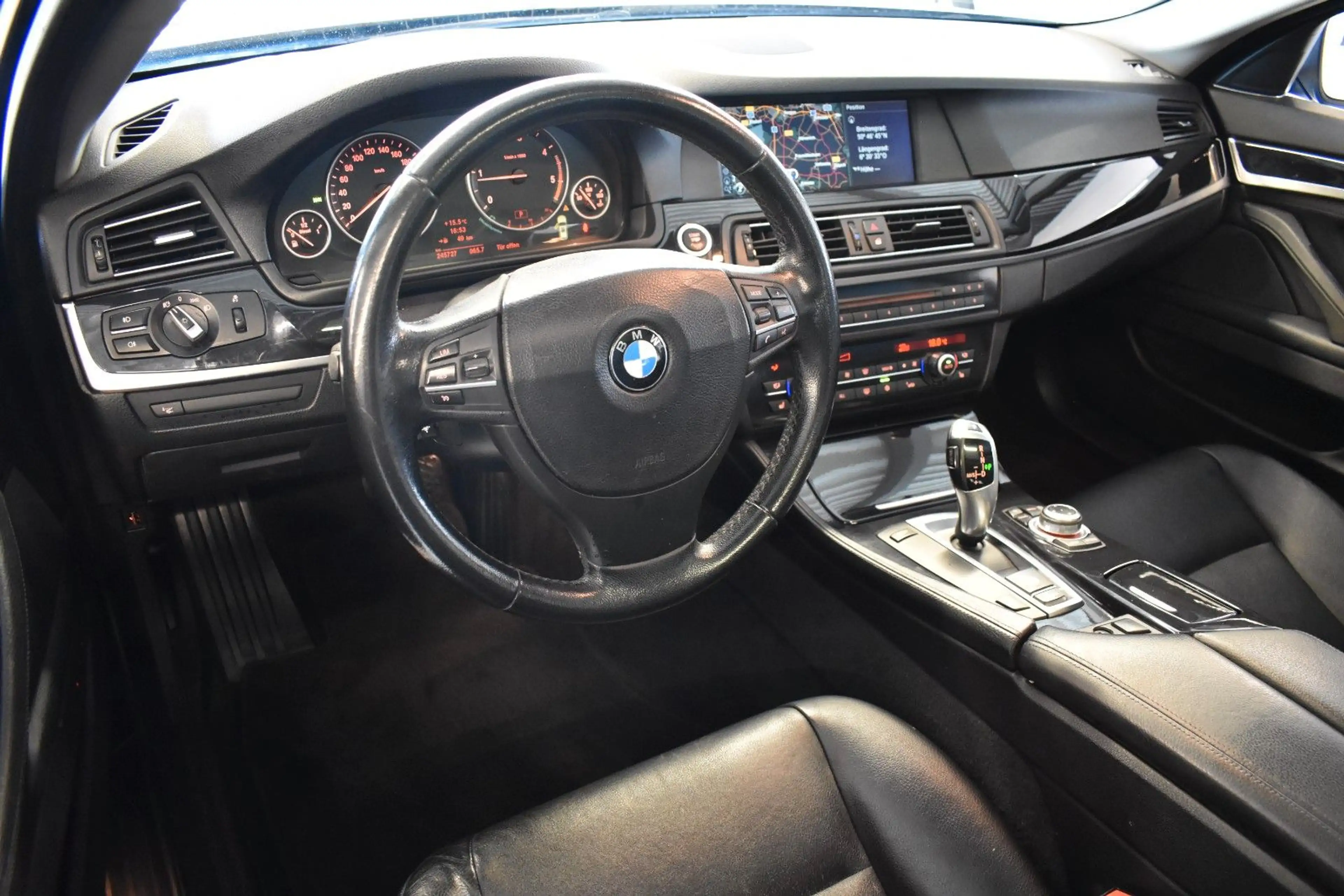 BMW 520 d Touring AUT./PANO/LEDER/ATM 2017-117.000km/ — photo 11