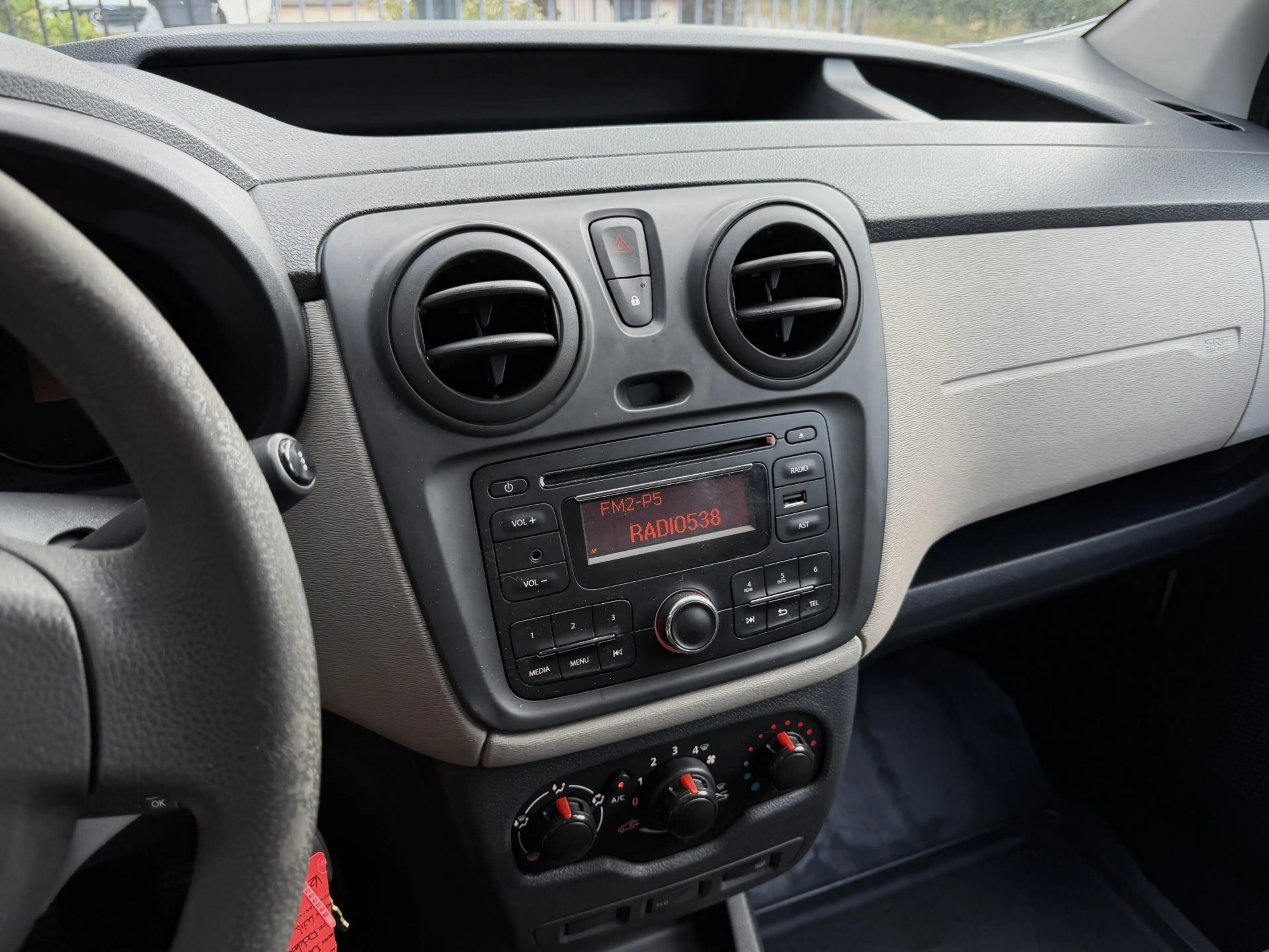 Dacia Dokker 1.6 MPI 100 Basic BENZINE!/MARGE!/ONDERHOUDEN!/ — photo 18
