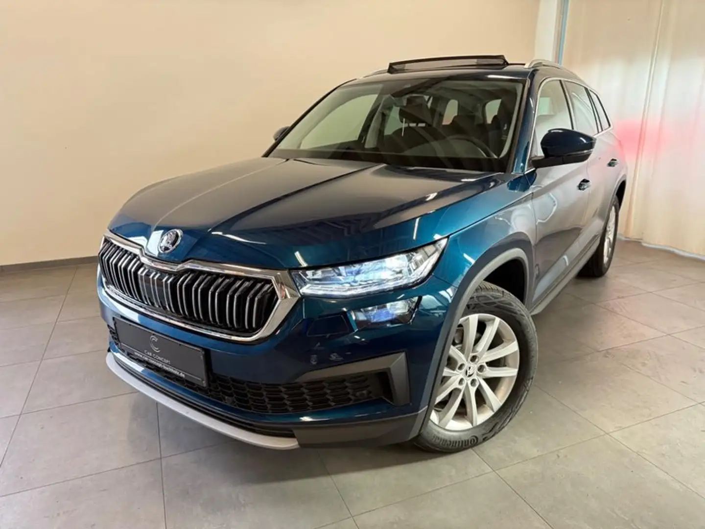 Skoda Kodiaq Style 1.5 TSI DSG PANO KESSY ACC MATRIX Blau - 1