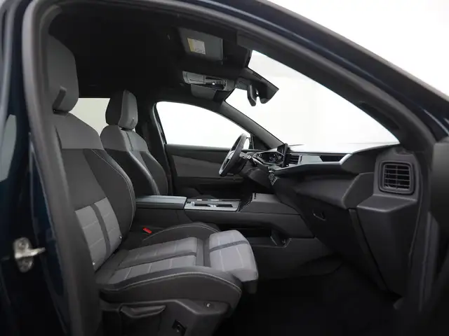 Opel Grandland view 3